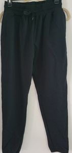 NWOT black joggers